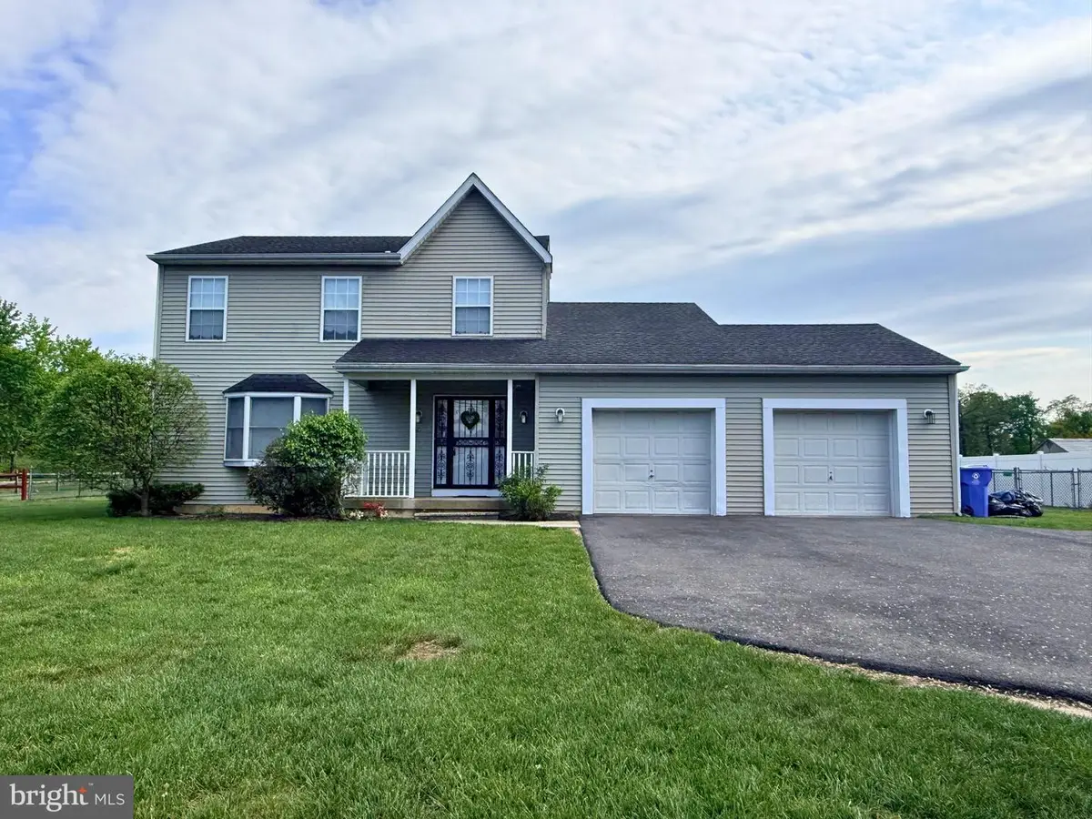 329 Green St, Beverly, NJ 08010 - #1