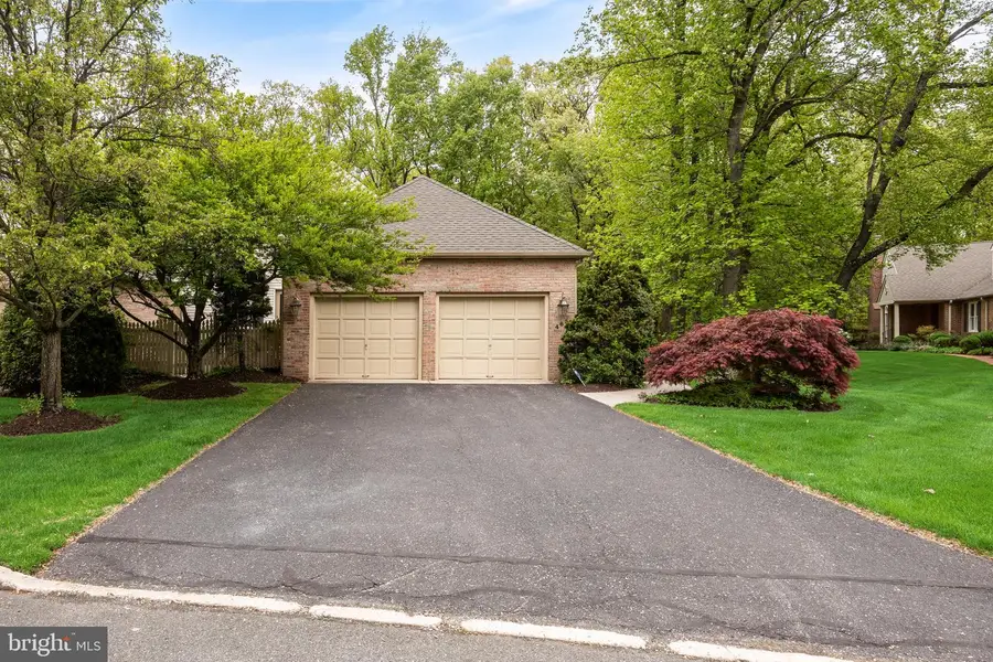 465 Windrow Clusters Dr, Moorestown, NJ 08057 - #2