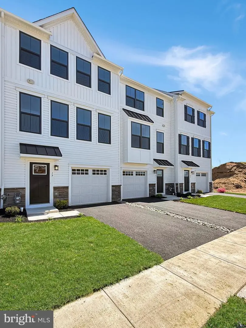 21 Domenica Dr, Moorestown, NJ 08057 - #2