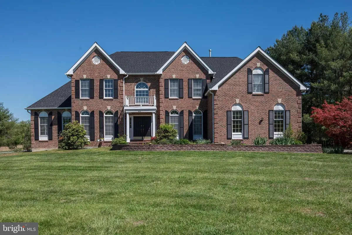 606 Mcelwee Rd, Moorestown, NJ 08057 - #1
