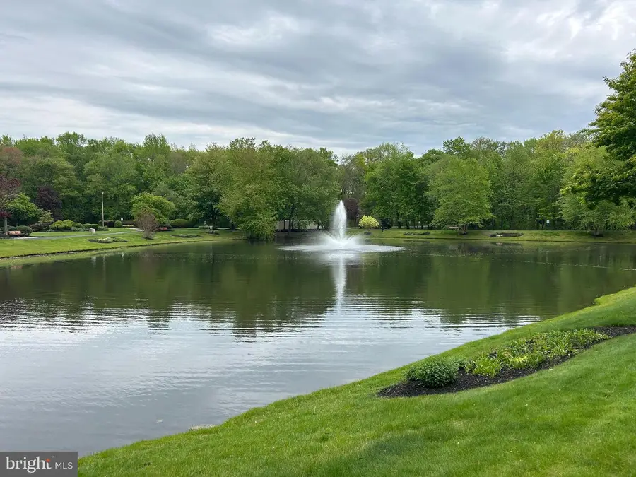 140 Kettlebrook Dr, Mount Laurel, NJ 08054 - #3