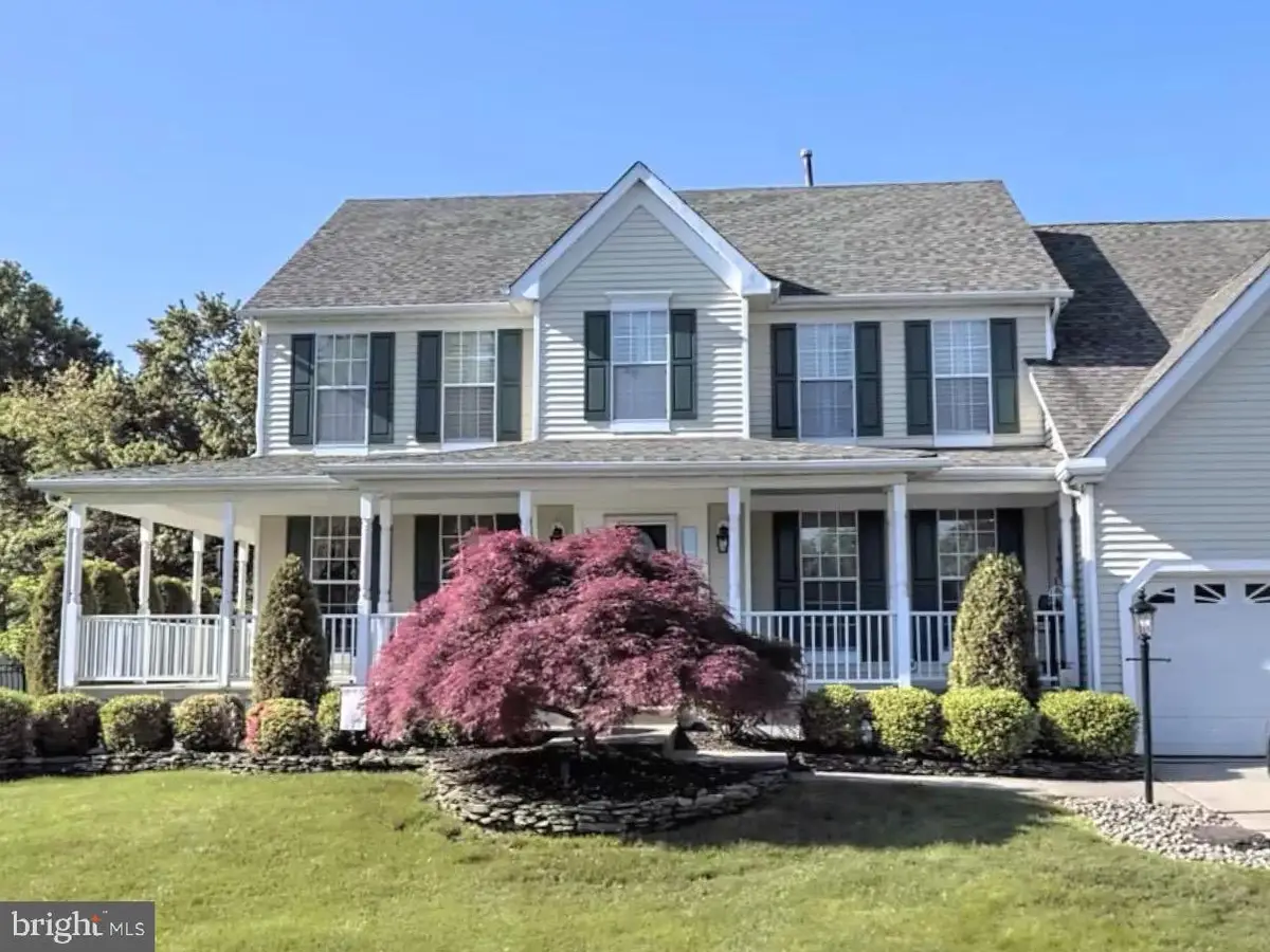 612 Saratoga Dr, Mount Laurel, NJ 08054 - #1