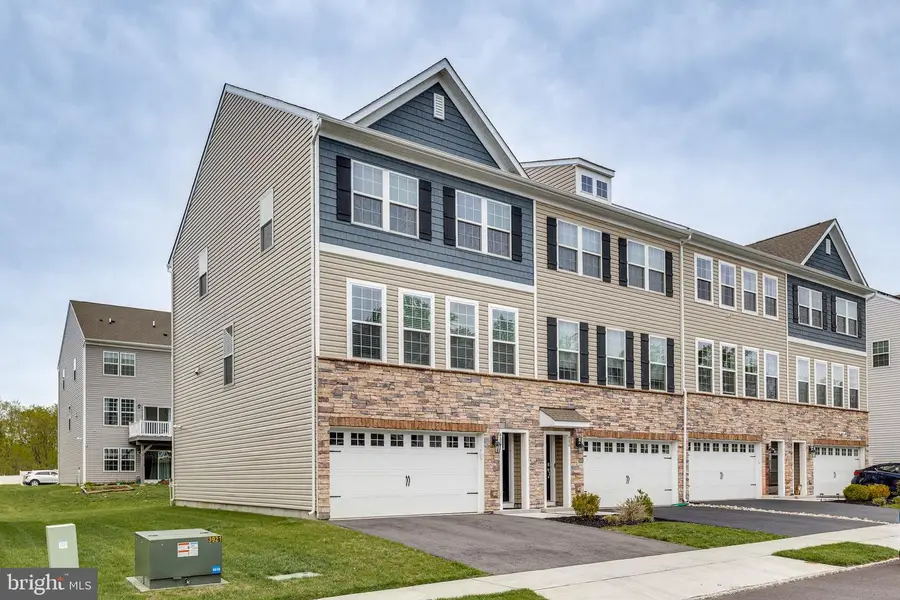 488 Monte Farm Rd, Mount Laurel, NJ 08054 - #2