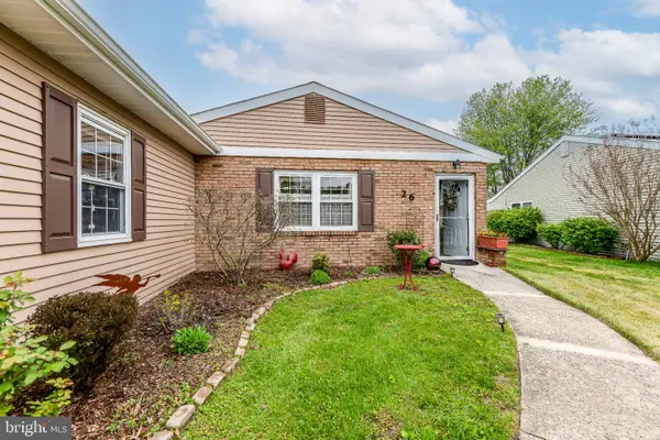 26 Thornbury Pl, SOUTHAMPTON, NJ 08088