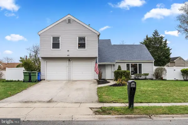 42 Hornsby Dr, MARLTON, NJ 08053