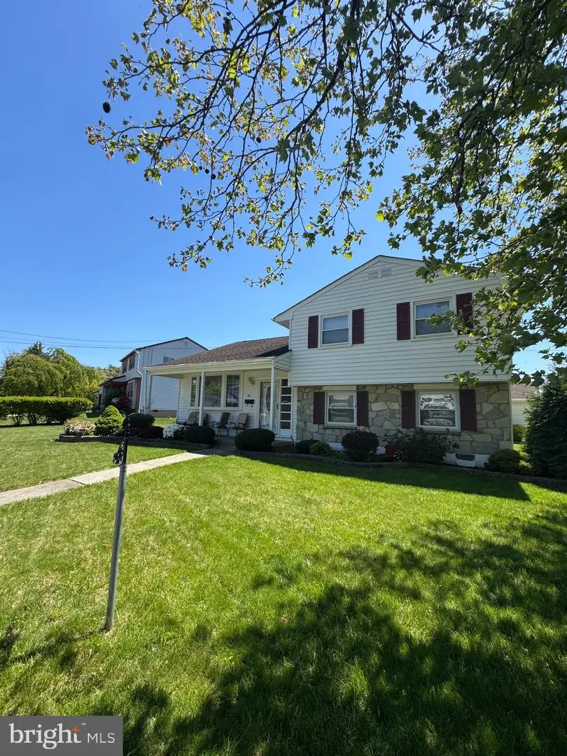 36 Latimer Way, Burlington, NJ 08016 - #3