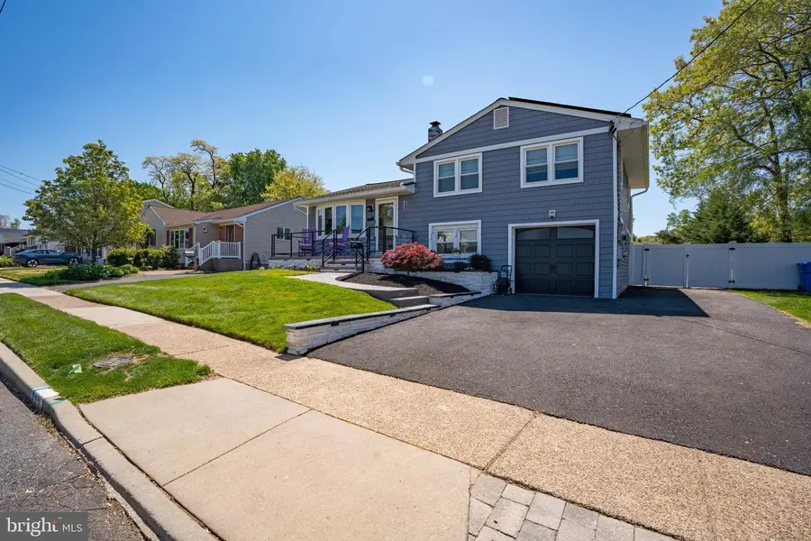 202 Hendrickson, Edgewater Park, NJ 08010 - #3