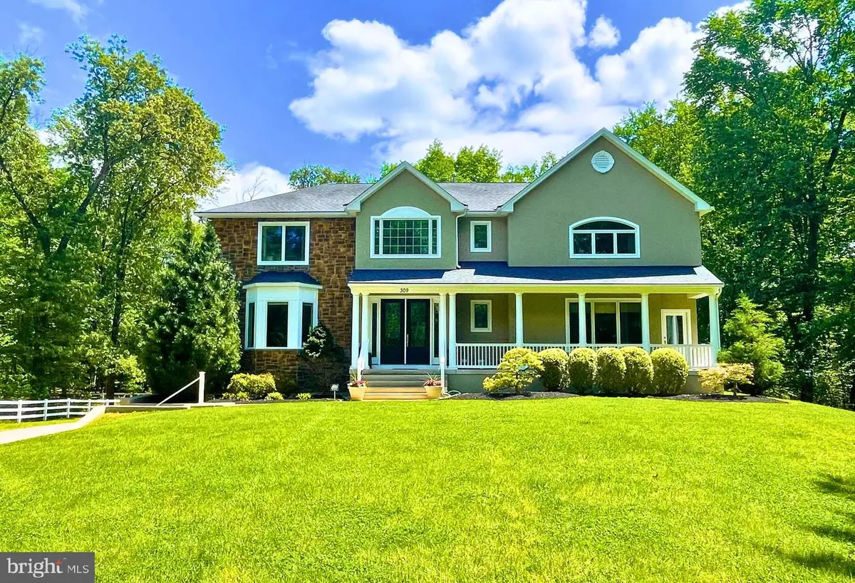 309 Ark Rd, Mount Laurel, NJ 08054 - #1