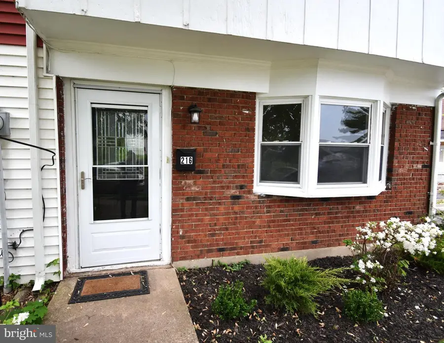 216 E Pearl St, Burlington, NJ 08016 - #2