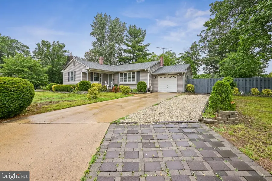137 Fairfax Dr, Cinnaminson, NJ 08077 - #2
