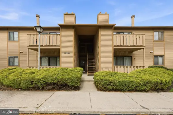 203 Woodhollow Dr, MARLTON, NJ 08053