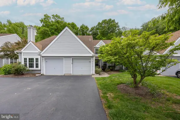 134 Birch Hollow Dr, BORDENTOWN, NJ 08505