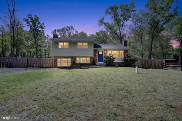 206 Maple Dr, BROWNS MILLS, NJ 08015