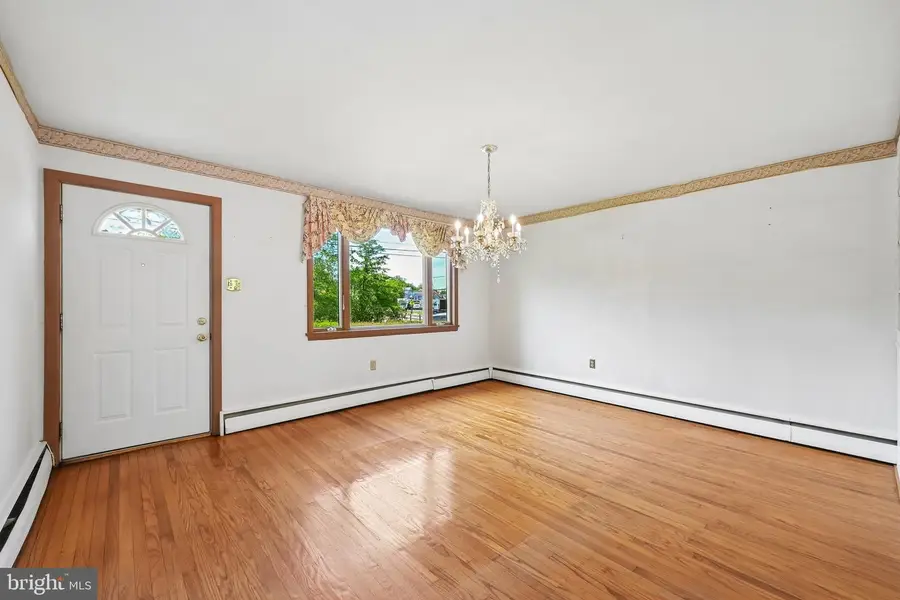 401 Lake Dr, Mount Holly, NJ 08060 - #3