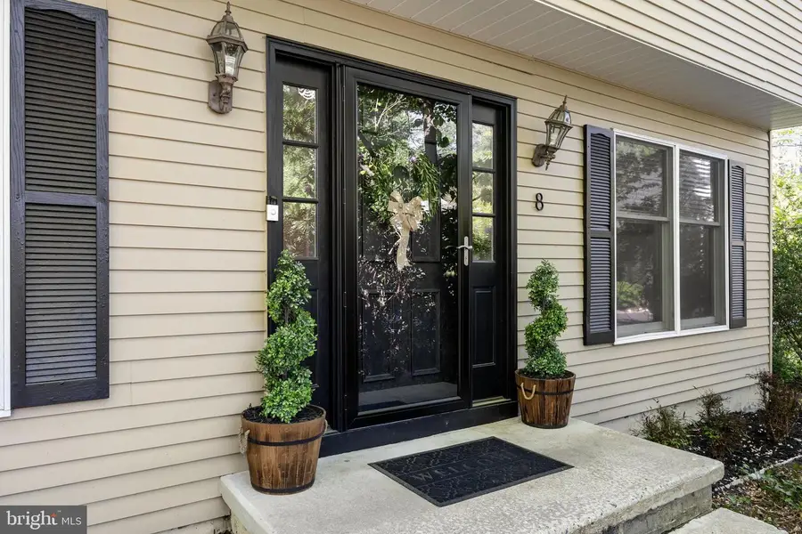 8 Yorkshire Dr, Medford, NJ 08055 - #3