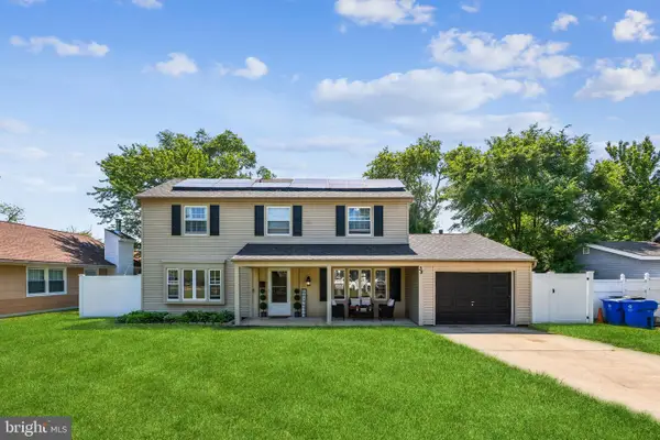 38 Mandolin Ln, WILLINGBORO, NJ 08046