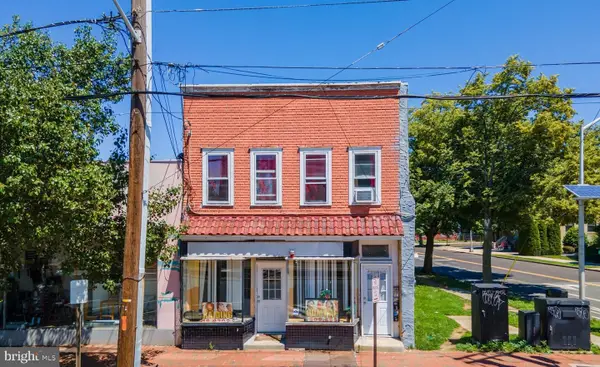 37 E Broad St, BURLINGTON, NJ 08016