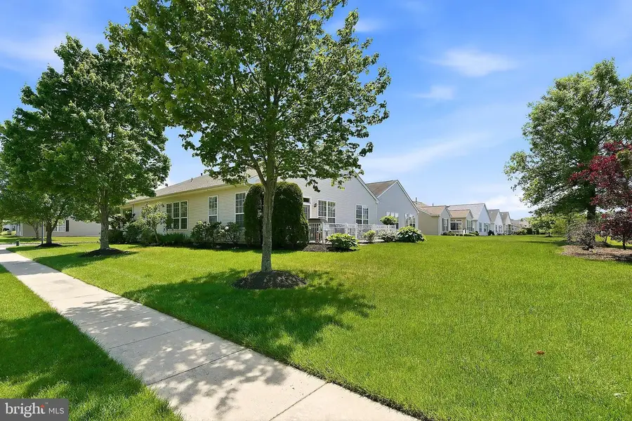 4 Ambrose Dr, Columbus, NJ 08022 - #2