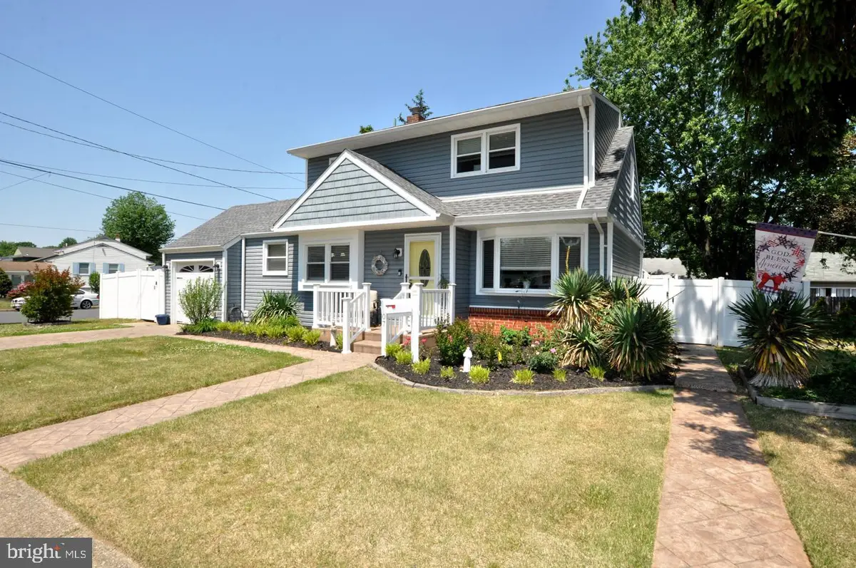 407 Oak St, Riverside, NJ 08075 - #1