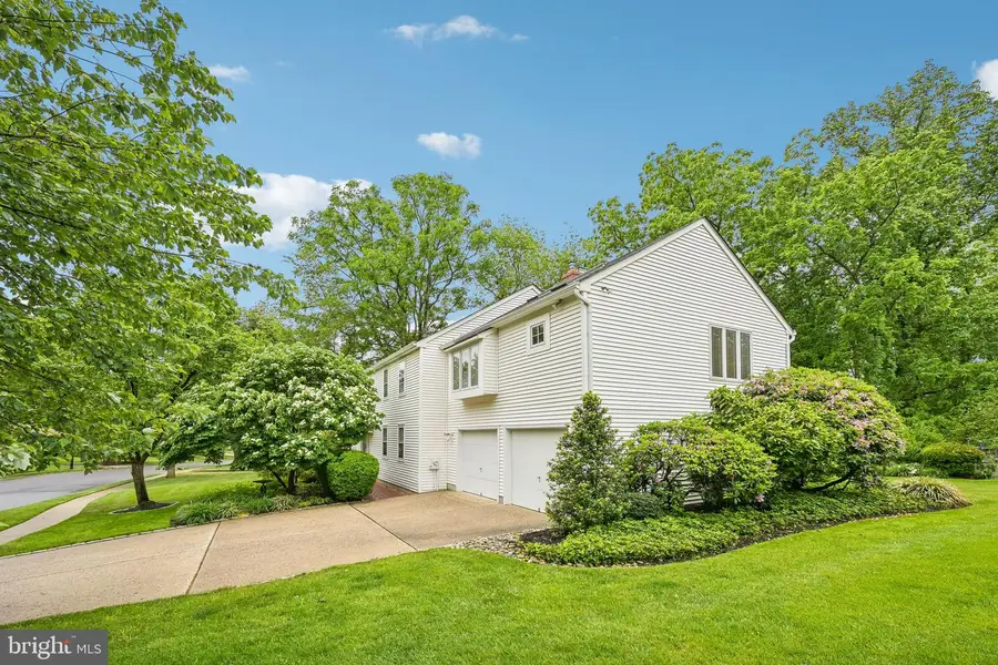 12 Circle Dr, Moorestown, NJ 08057 - #2
