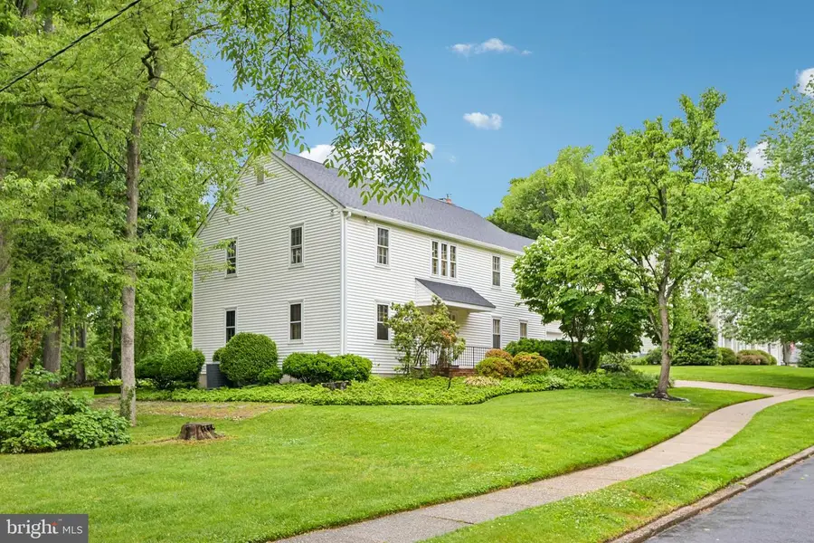 12 Circle Dr, Moorestown, NJ 08057 - #3