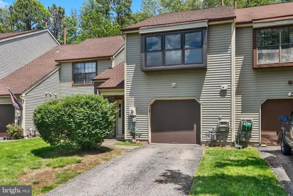 12 Fairway Court, MARLTON, NJ 08053