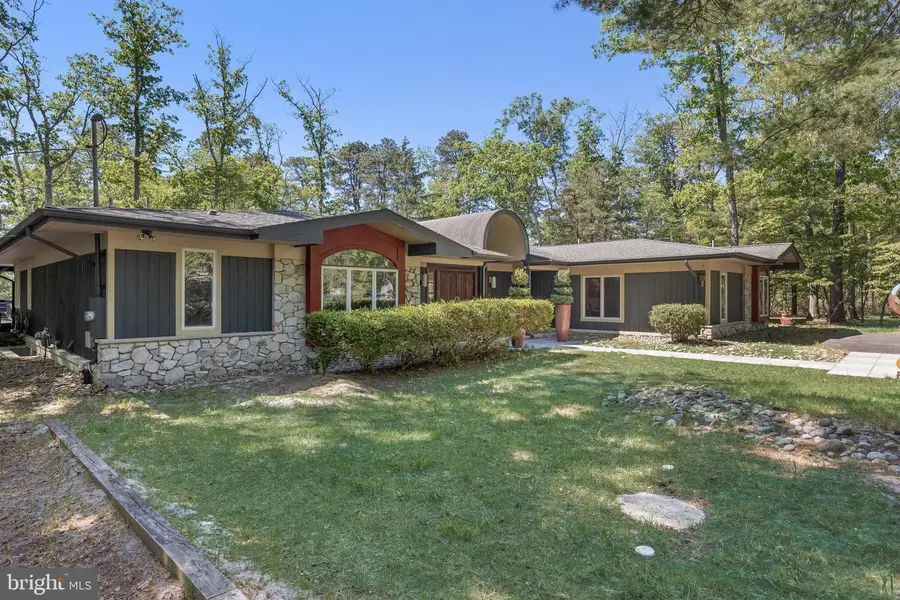 1 Braddocks Mill Ct, Medford, NJ 08055 - #2