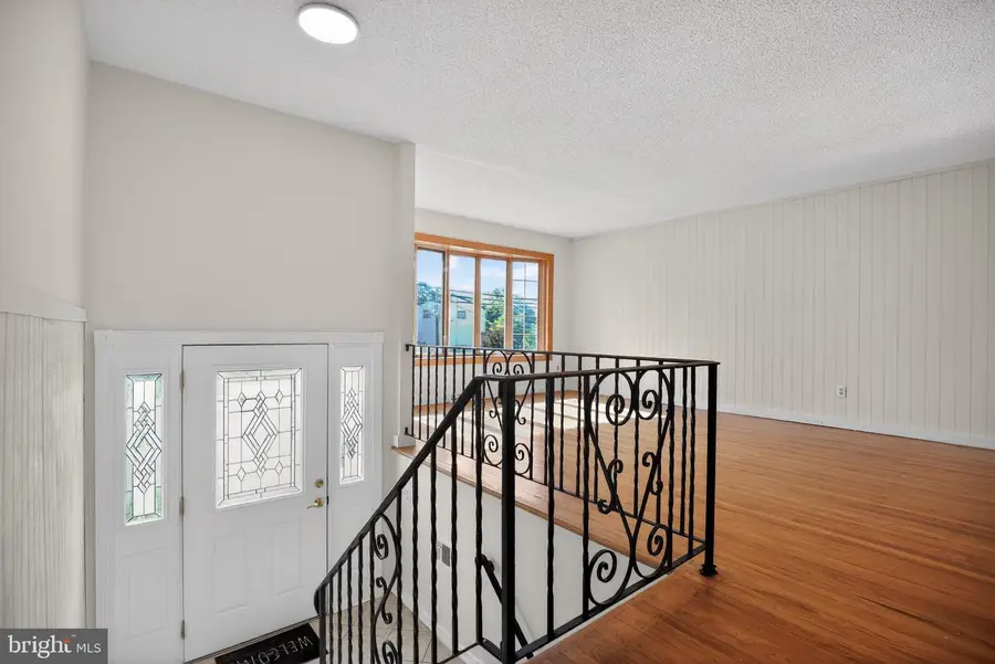 1210 Salem Rd, Burlington, NJ 08016 - #3