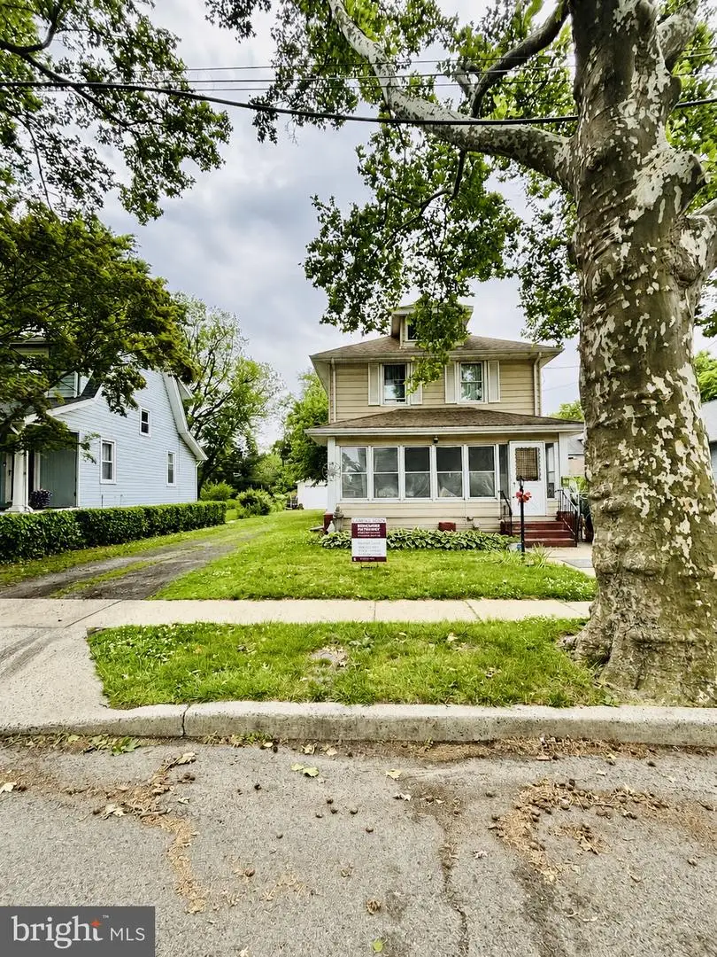 612 Lippincott Ave, Riverton, NJ 08077 - #1