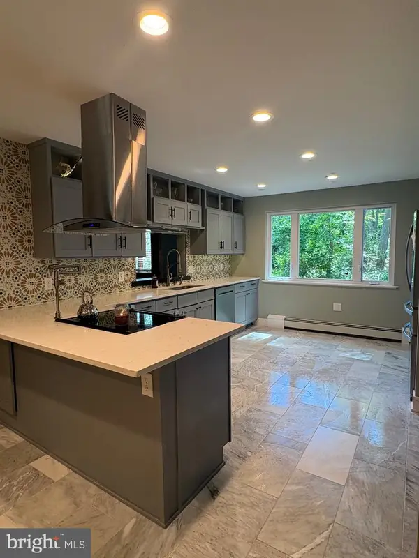 125 Union Mill Rd, MOUNT LAUREL, NJ 08054