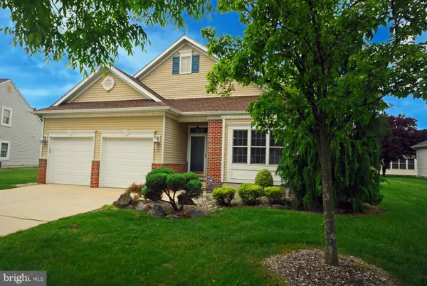 6 Ridgway Dr, BORDENTOWN, NJ 08505