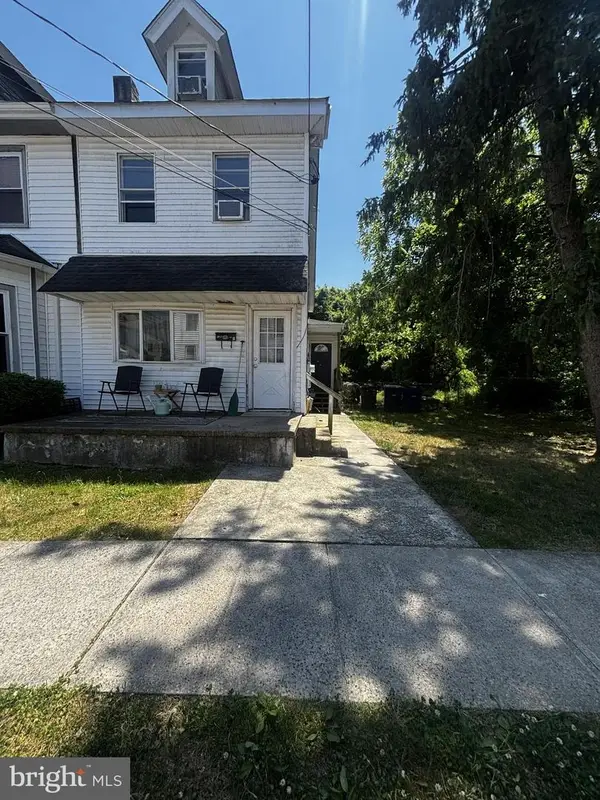 50 W Monroe St, MOUNT HOLLY, NJ 08060