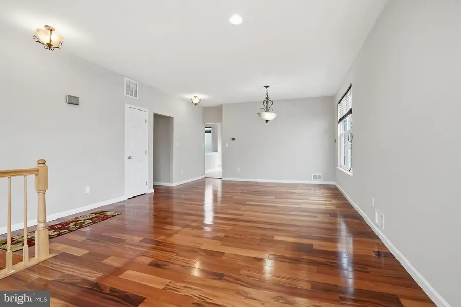 21 Mohawk Trl, Burlington, NJ 08016 - #3
