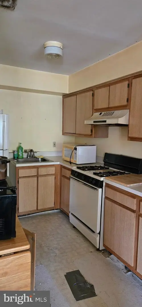 406 Lindsley Ct, Burlington, NJ 08016 - #3