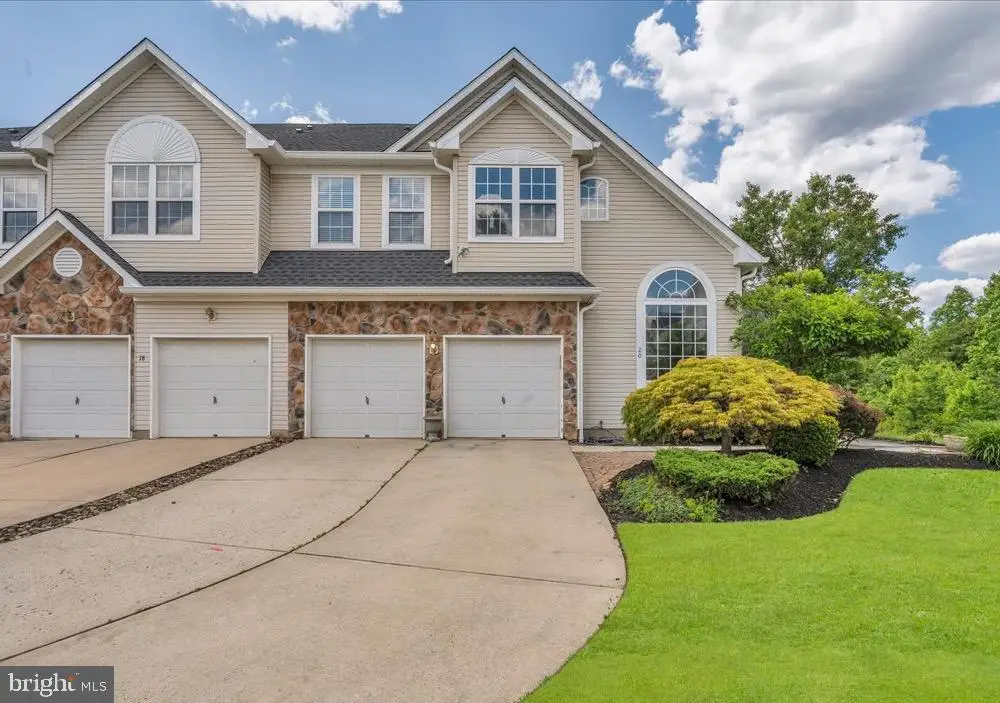 20 Saint Andrews Ct, Westampton, NJ 08060 - #1