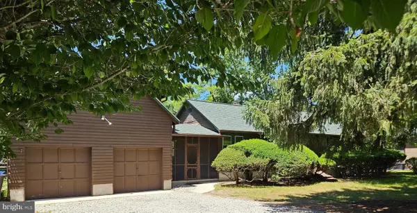 219 E Lake Blvd, MEDFORD, NJ 08055