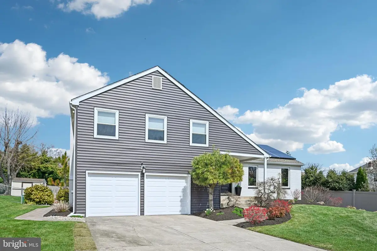 2 Warwick Ct, Mount Laurel, NJ 08054 - #1