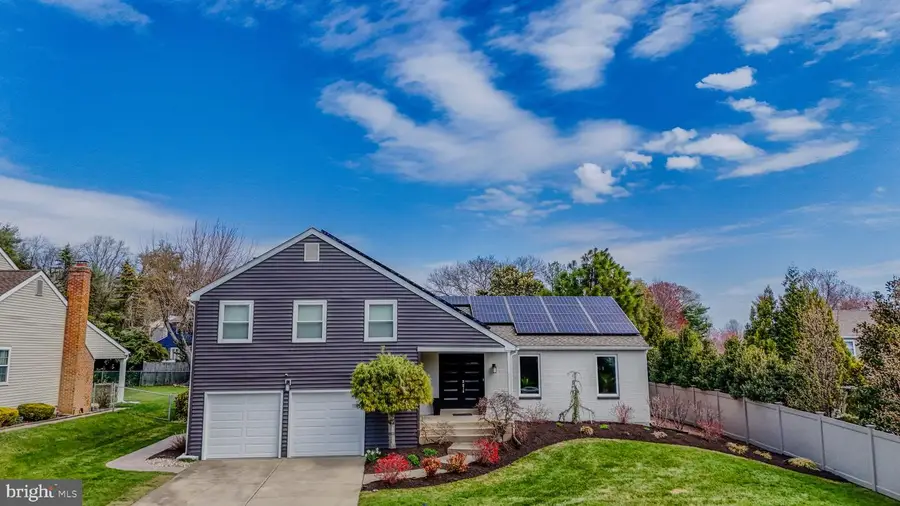 2 Warwick Ct, Mount Laurel, NJ 08054 - #2