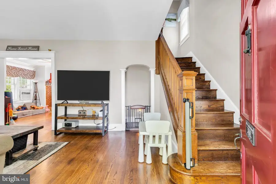 817 Washington Ave, Palmyra, NJ 08065 - #2