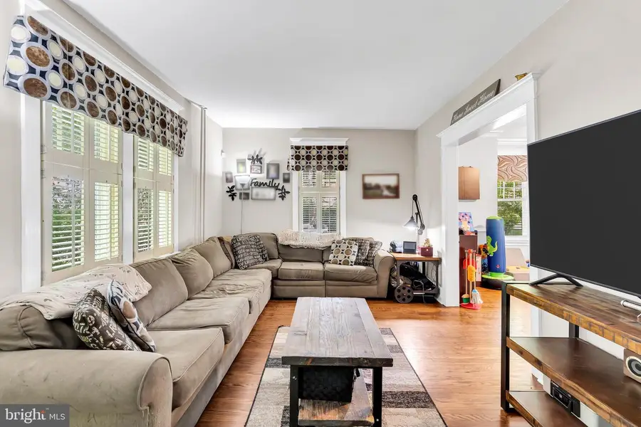 817 Washington Ave, Palmyra, NJ 08065 - #3