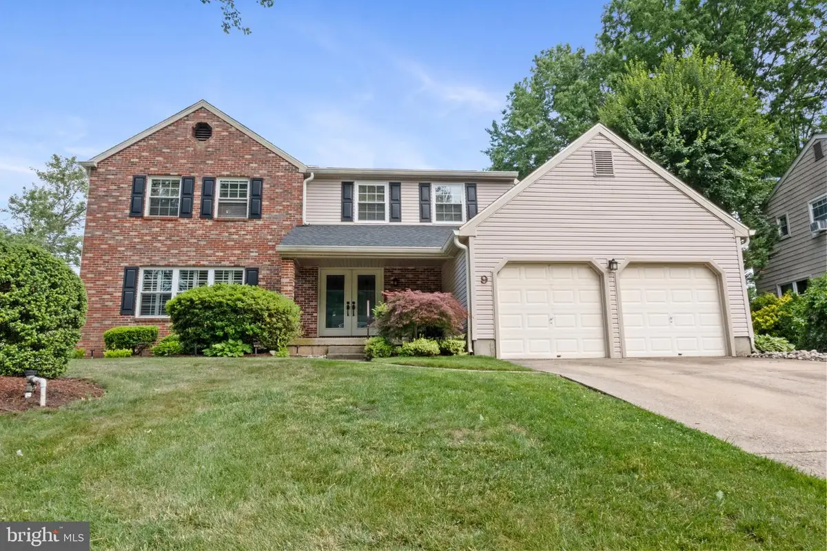 9 Whitechapel Dr, Mount Laurel, NJ 08054 - #1