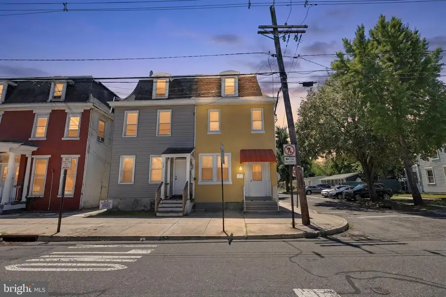 348 E Broad St, Burlington, NJ 08016 - #2
