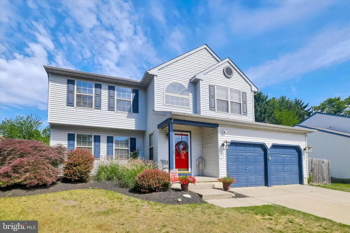 4 Creekdale Dr, Delran, NJ 08075 - #1