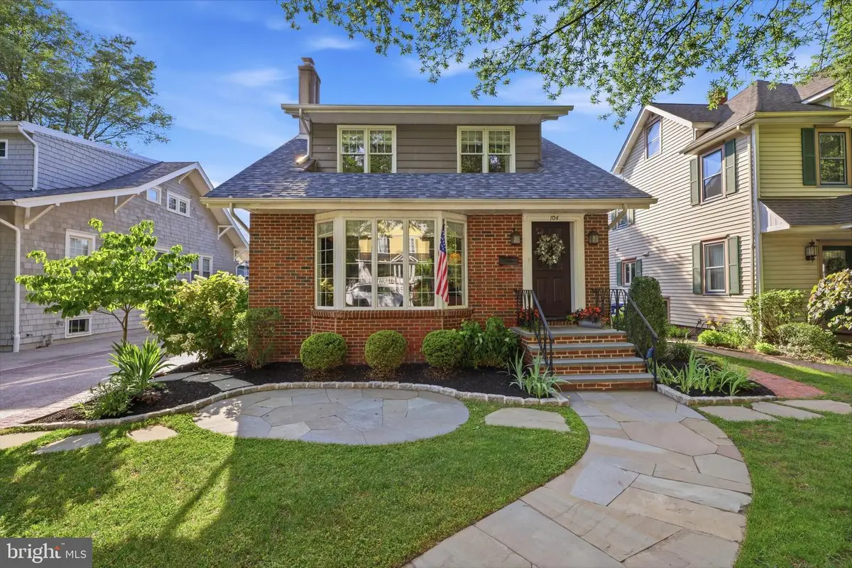 104 7th St, Riverton, NJ 08077 - #1