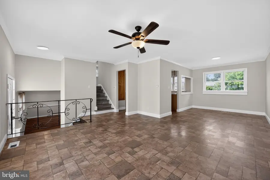 19 Lansberry Dr, Burlington, NJ 08016 - #2