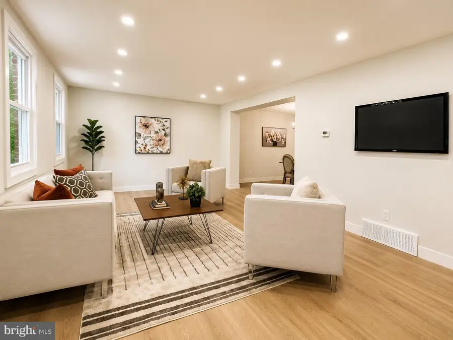 410 Wayne Dr, Cinnaminson, NJ 08077 - #2
