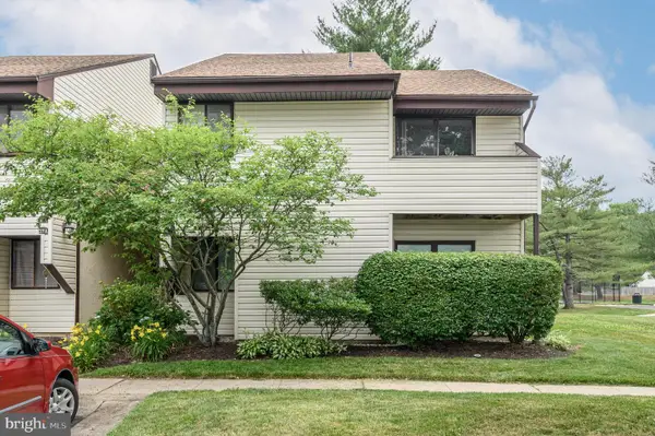 38-a E Daisy Ln, MOUNT LAUREL, NJ 08054
