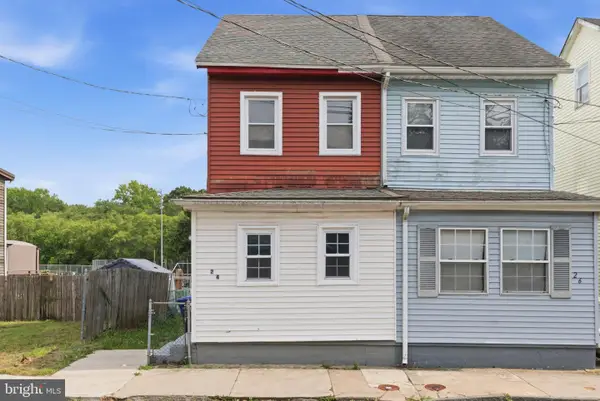 24 W Monroe St, MOUNT HOLLY, NJ 08060