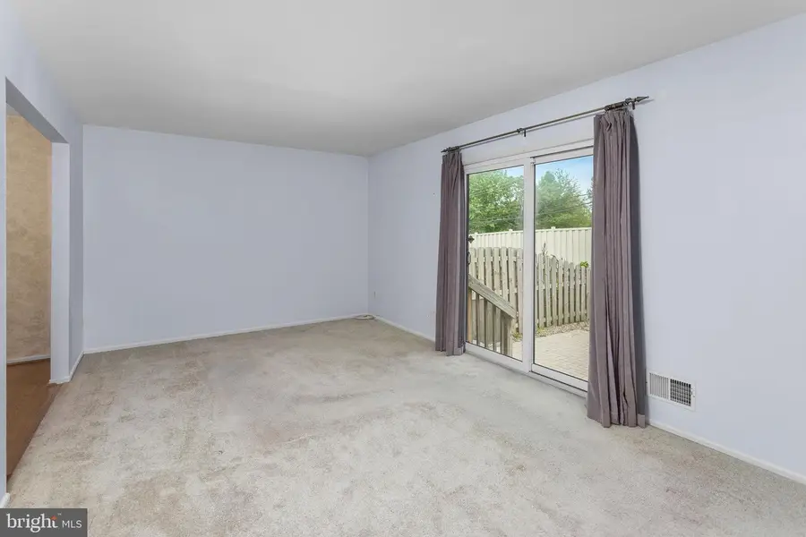 3 Roberts Ct, Bordentown, NJ 08505 - #3