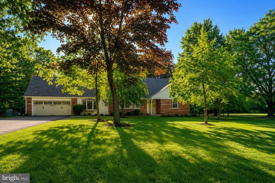 302 Bridgeboro Rd, Moorestown, NJ 08057 - #2
